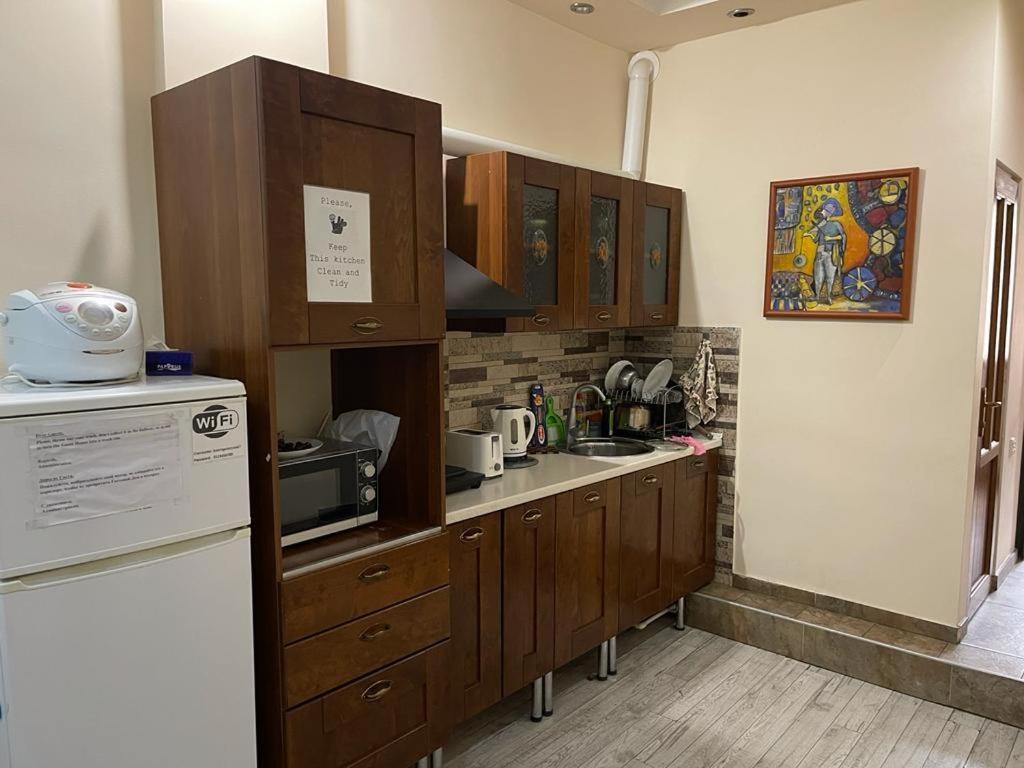 Yerevan Guest House ภายนอก รูปภาพ