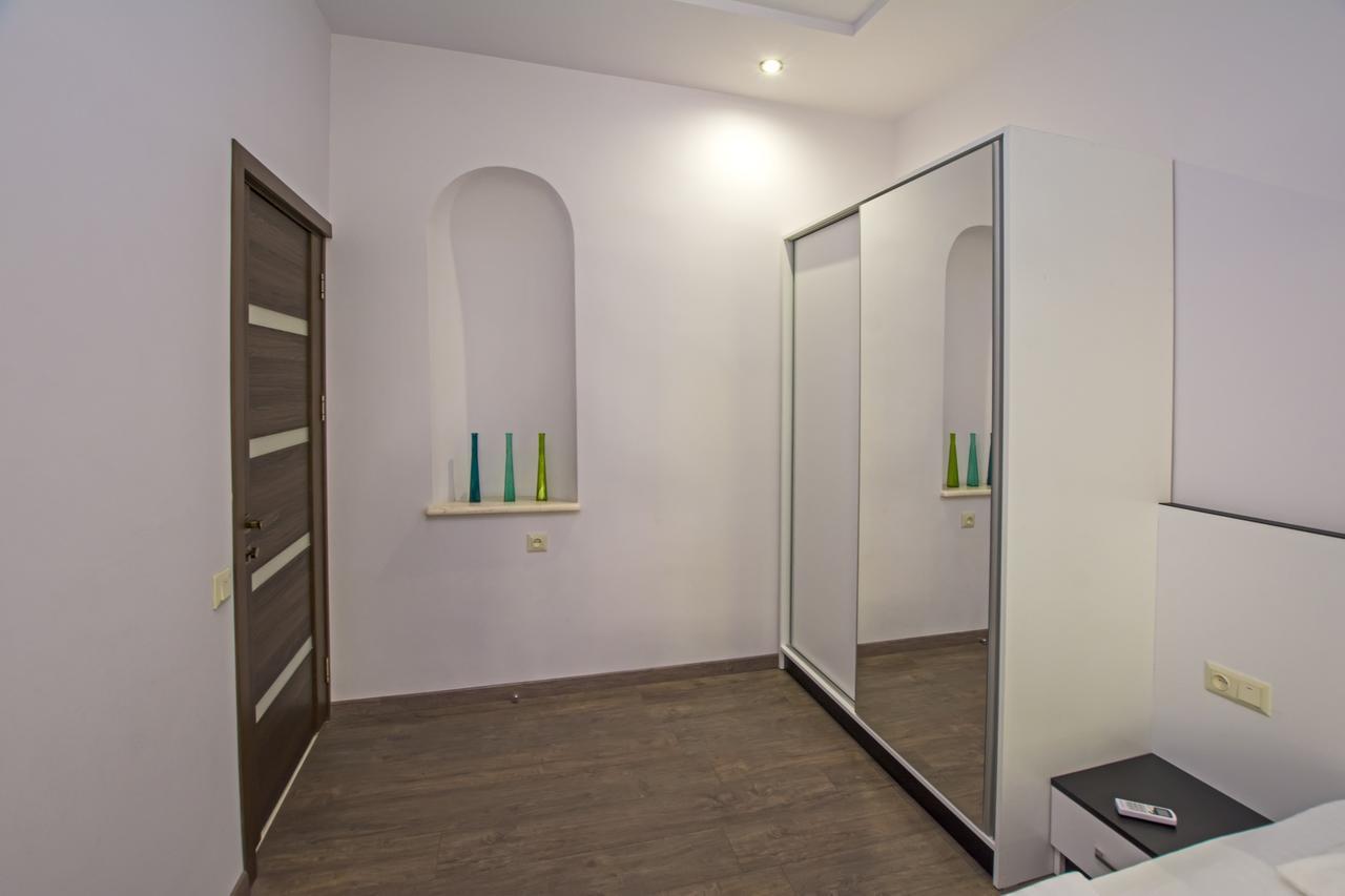 Yerevan Guest House ภายนอก รูปภาพ
